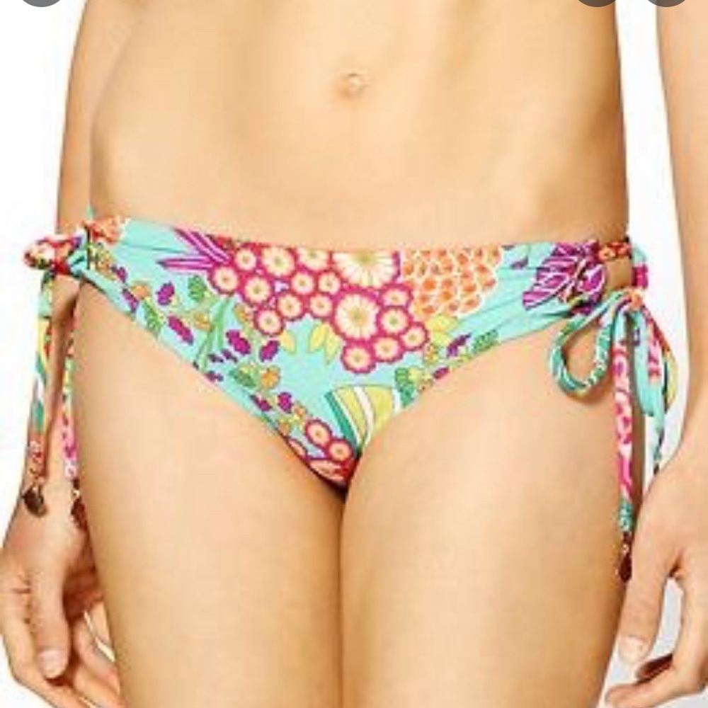Trina Turk bikini bottom very cute size 4 swimsuit just bikini swimwear